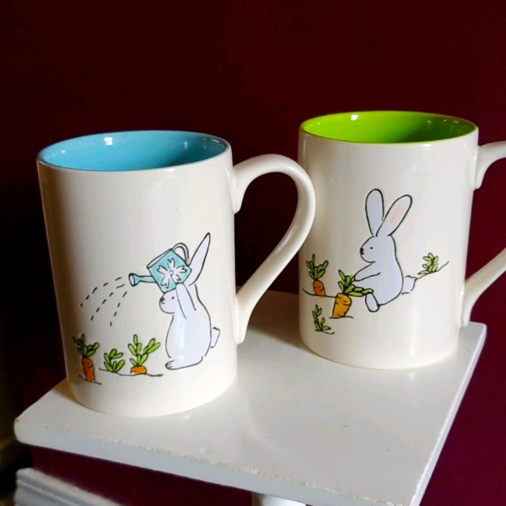 Cute set of two bunny gardening mugs